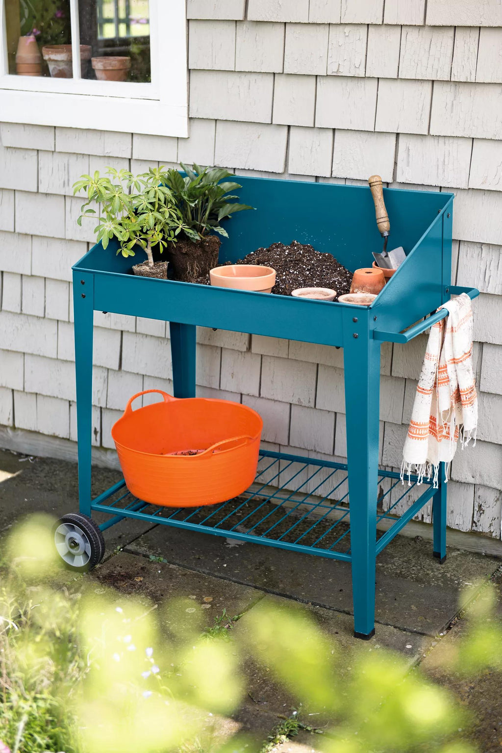 Demeter Potting Bench
