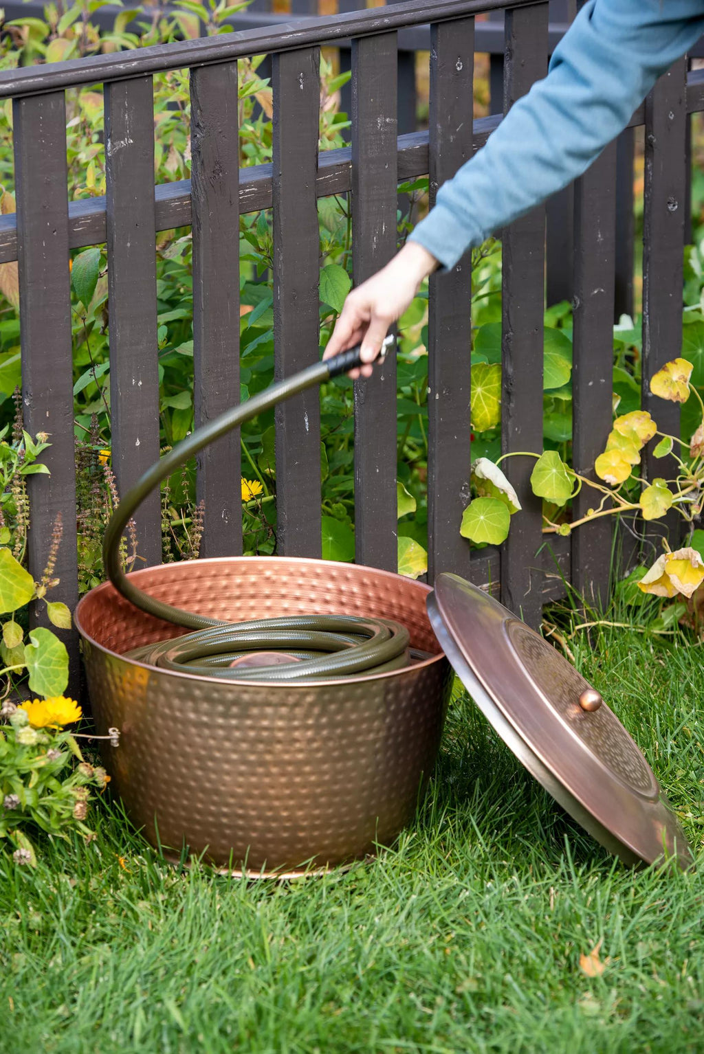 Hammered Copper Hose Pot with Lid